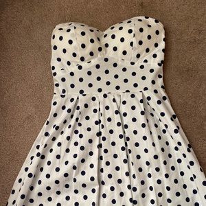 👒Strappless white and Blue dress